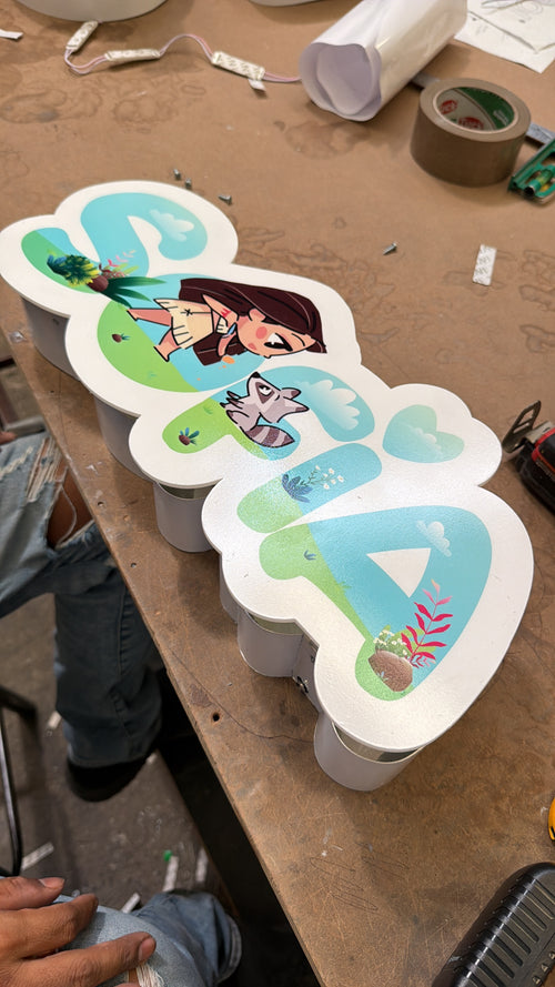 Lámpara LED Personalizada con Nombre y Personaje