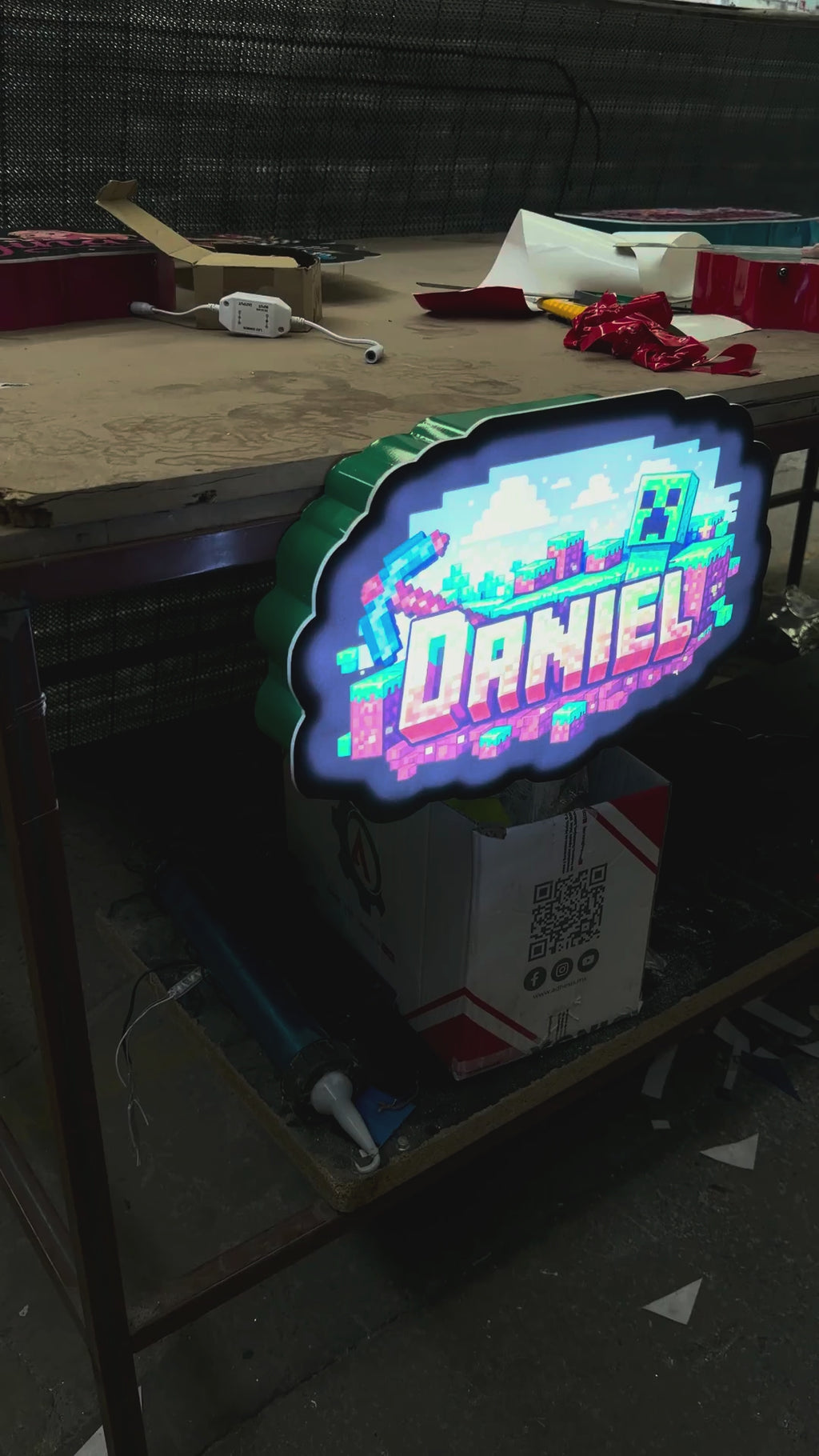 Lámpara LED Personalizada con Nombre y Personaje